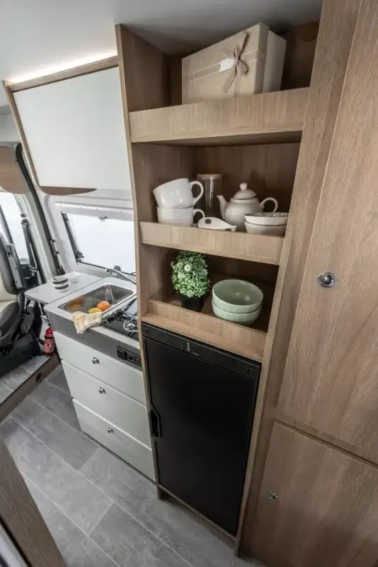 camper-granvolumen-giottivan-60beyoung-literas-4plazas (14)