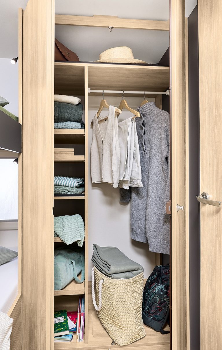 camping-car-itineo-sbd700-armario